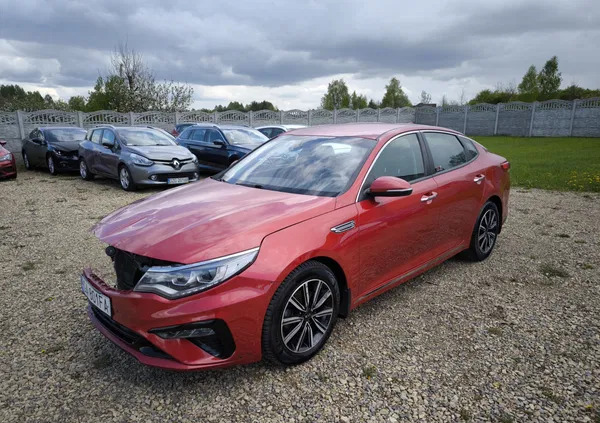 śląskie Kia Optima cena 50900 przebieg: 76000, rok produkcji 2019 z Boguchwała